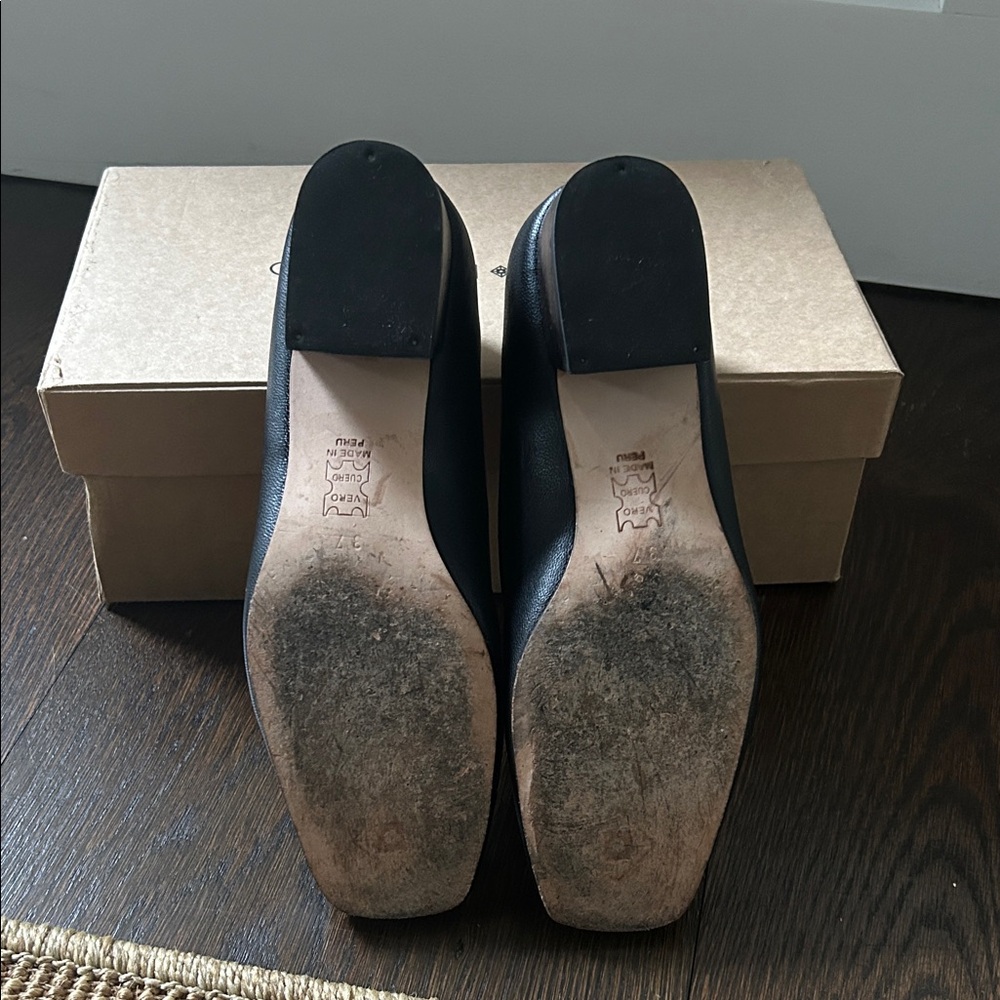 Elegant Black Women's Loafers - Picture 3 of 5